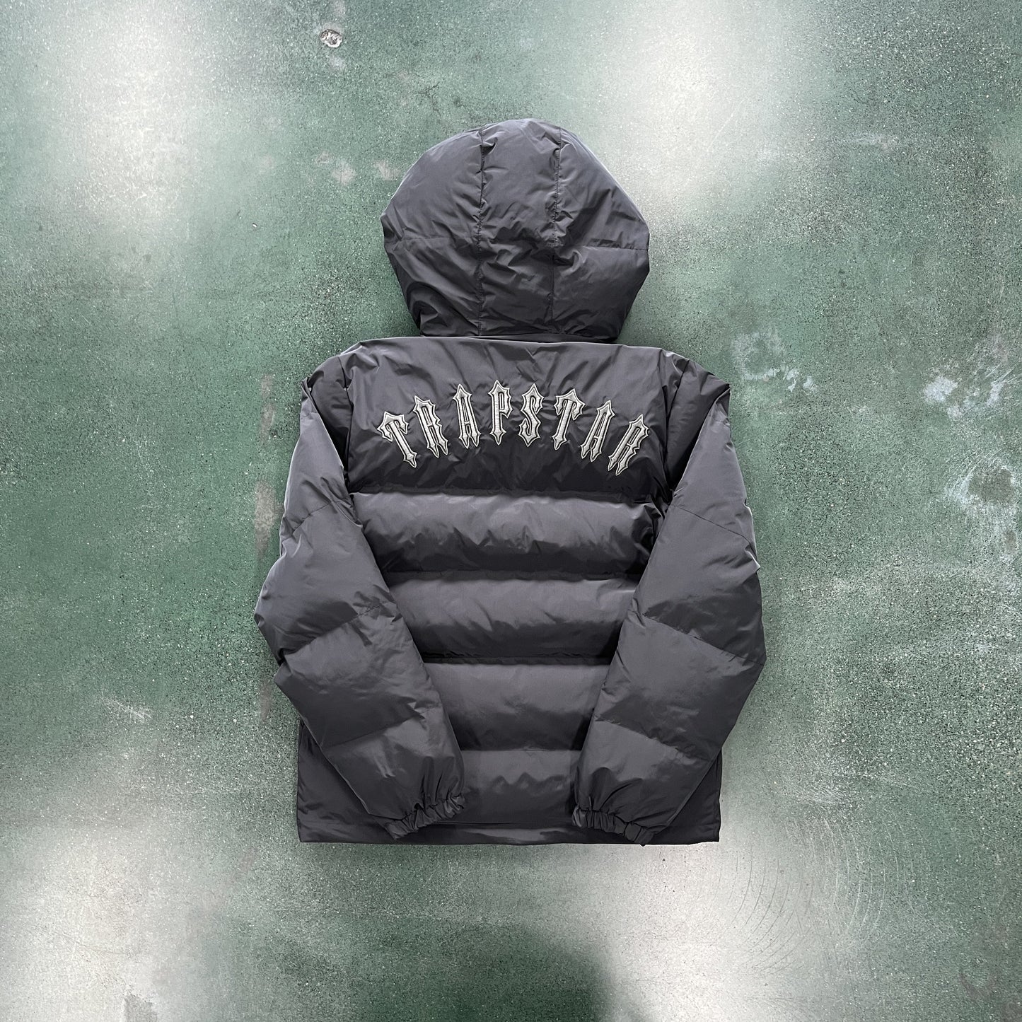Trapstar Puffer Jacket Warm Stylish Outerwear for Men - Winter Essential