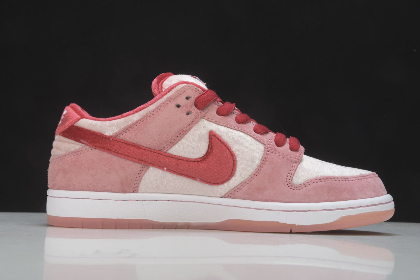 Nike SB Dunk Low StrangeLove Skateboards Sneaker - Premium Velvet Design