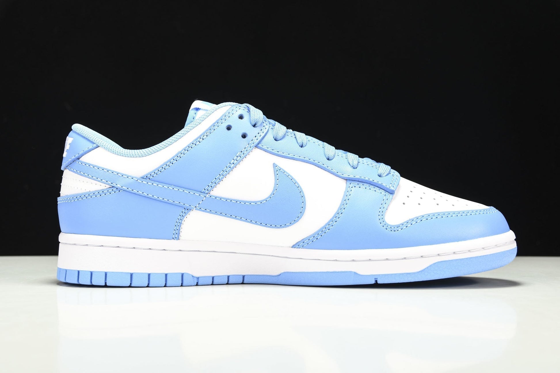 Nike Dunk Low UNC 2021 Edition Sneakers - Classic Blue/White Streetwear Shoes