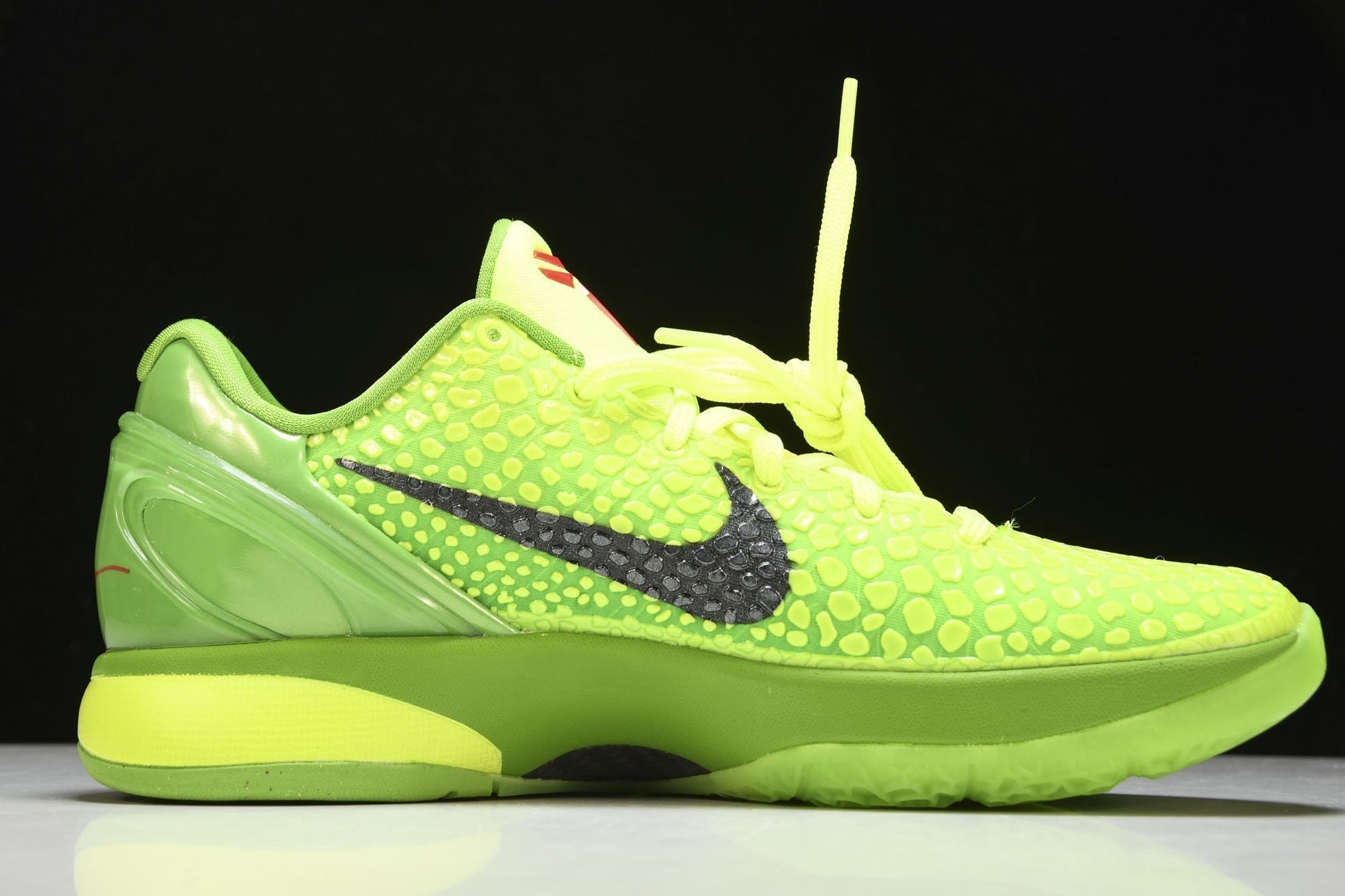 Nike Kobe 6 Protro Grinch: Elite Performance Basketball Shoes