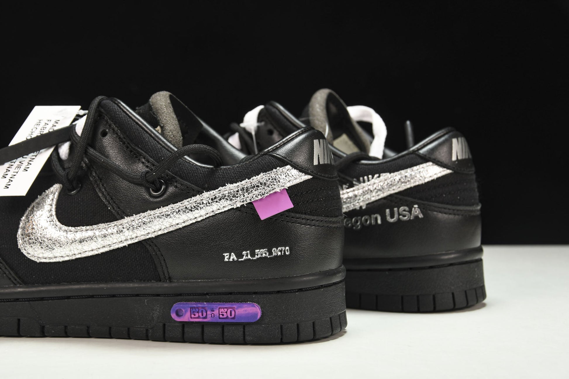 Iconic Nike Dunk Low Off-White Lot 50 Sneakers - Virgil Abloh Design