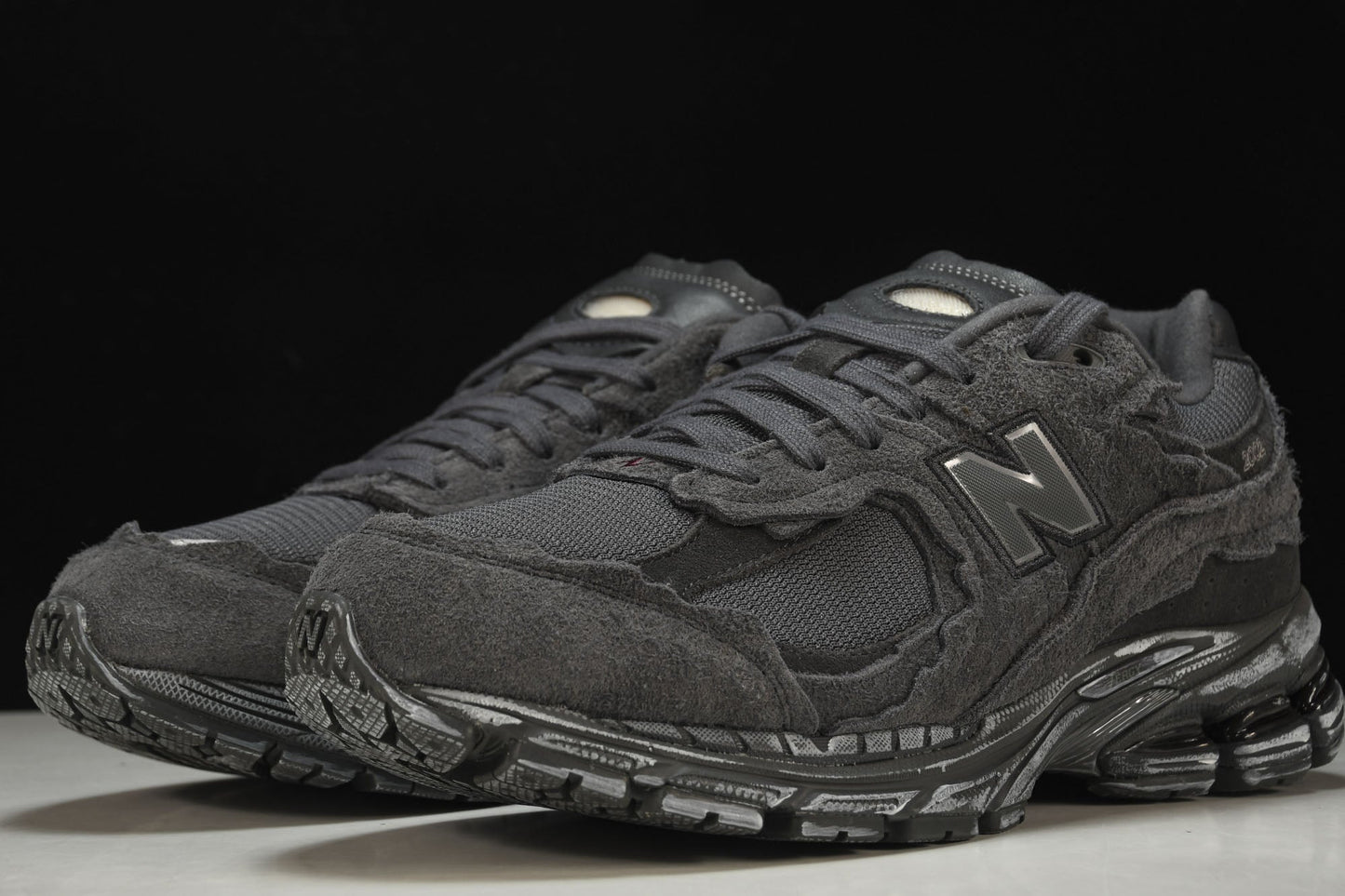 New Balance 2002R Protection Pack Phantom: Rugged Style Comfort Sneaker